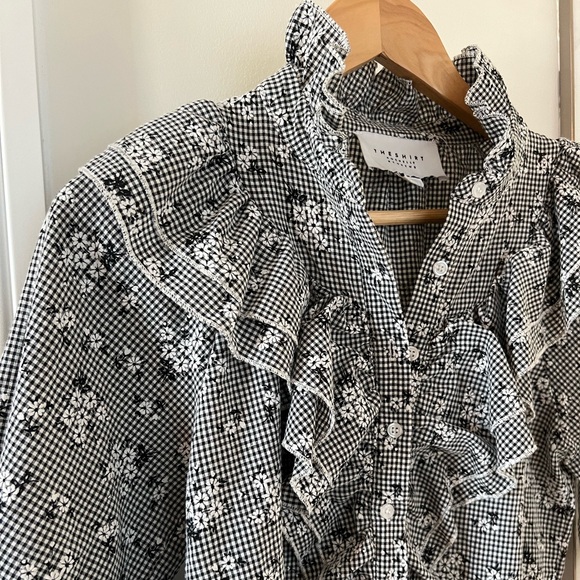 Black and white blouse - Picture 2 of 3